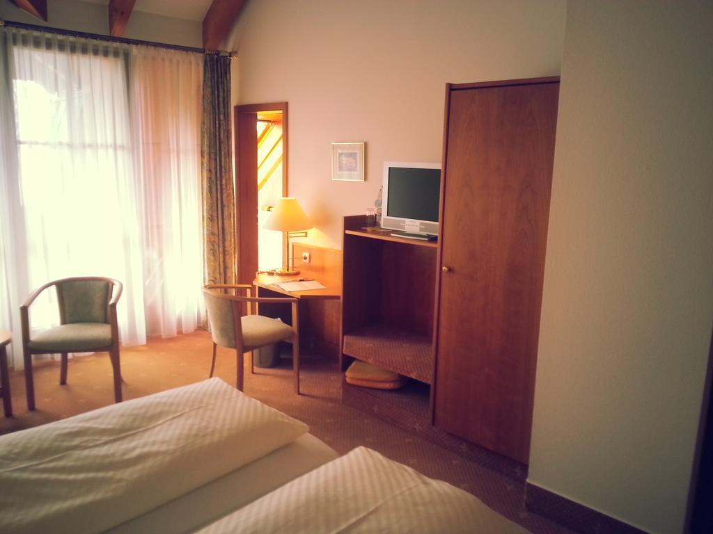 Hotel Seewirt Nonnenhorn Room photo